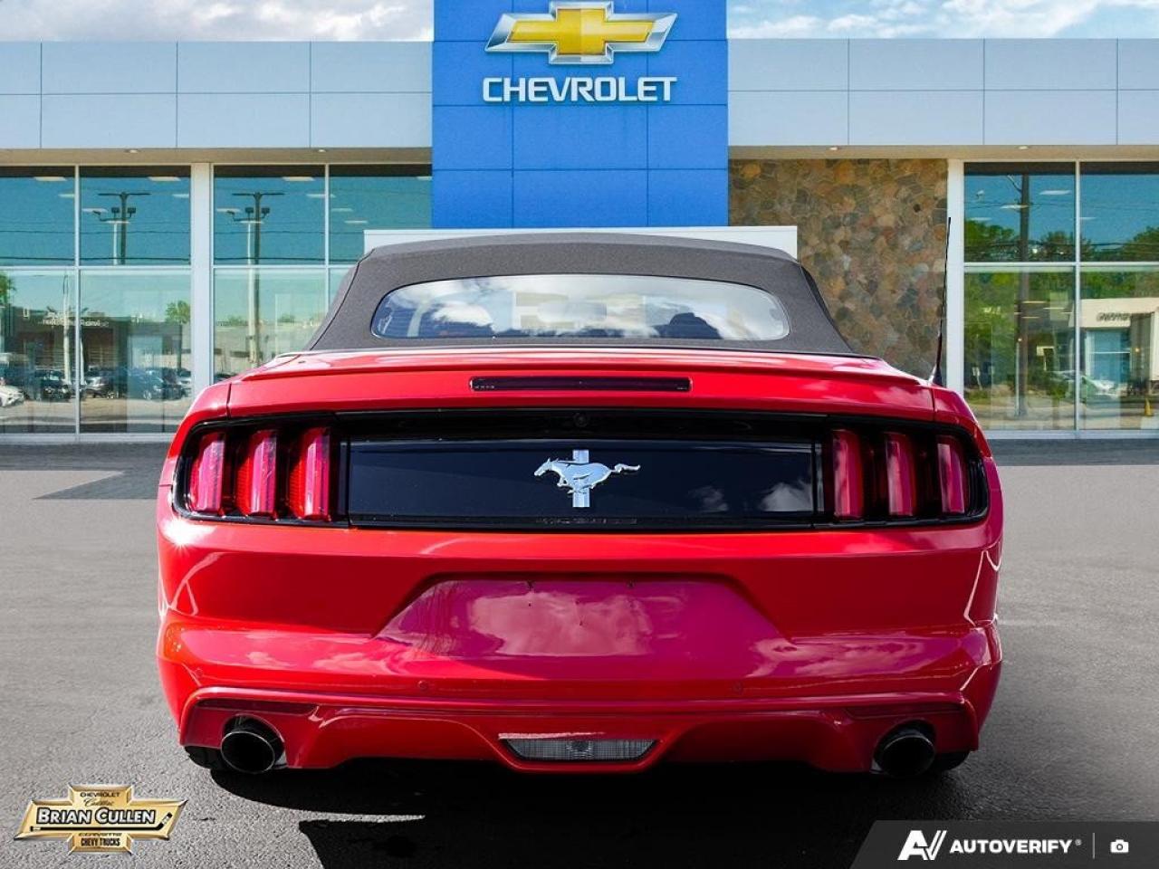 2017 Ford Mustang V6 2dr Conv V6 Photo4