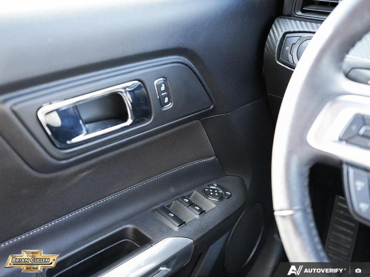 2017 Ford Mustang V6 2dr Conv V6 Photo