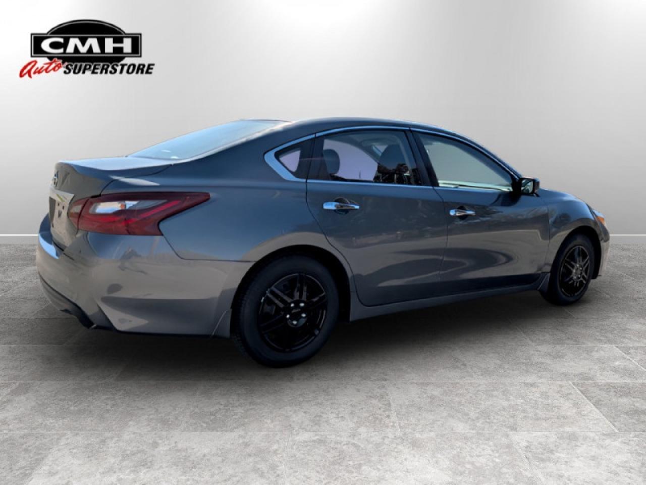 2018 Nissan Altima S  **CAM - BLUETOOTH - HTD SEATS** Photo4