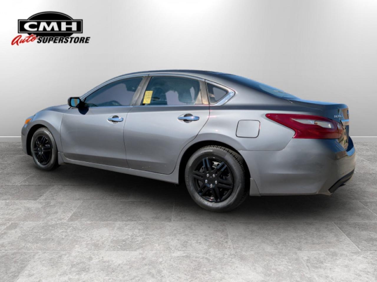 2018 Nissan Altima S  **CAM - BLUETOOTH - HTD SEATS** Photo