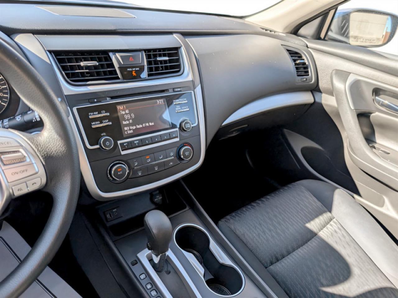 2018 Nissan Altima S  **CAM - BLUETOOTH - HTD SEATS** Photo