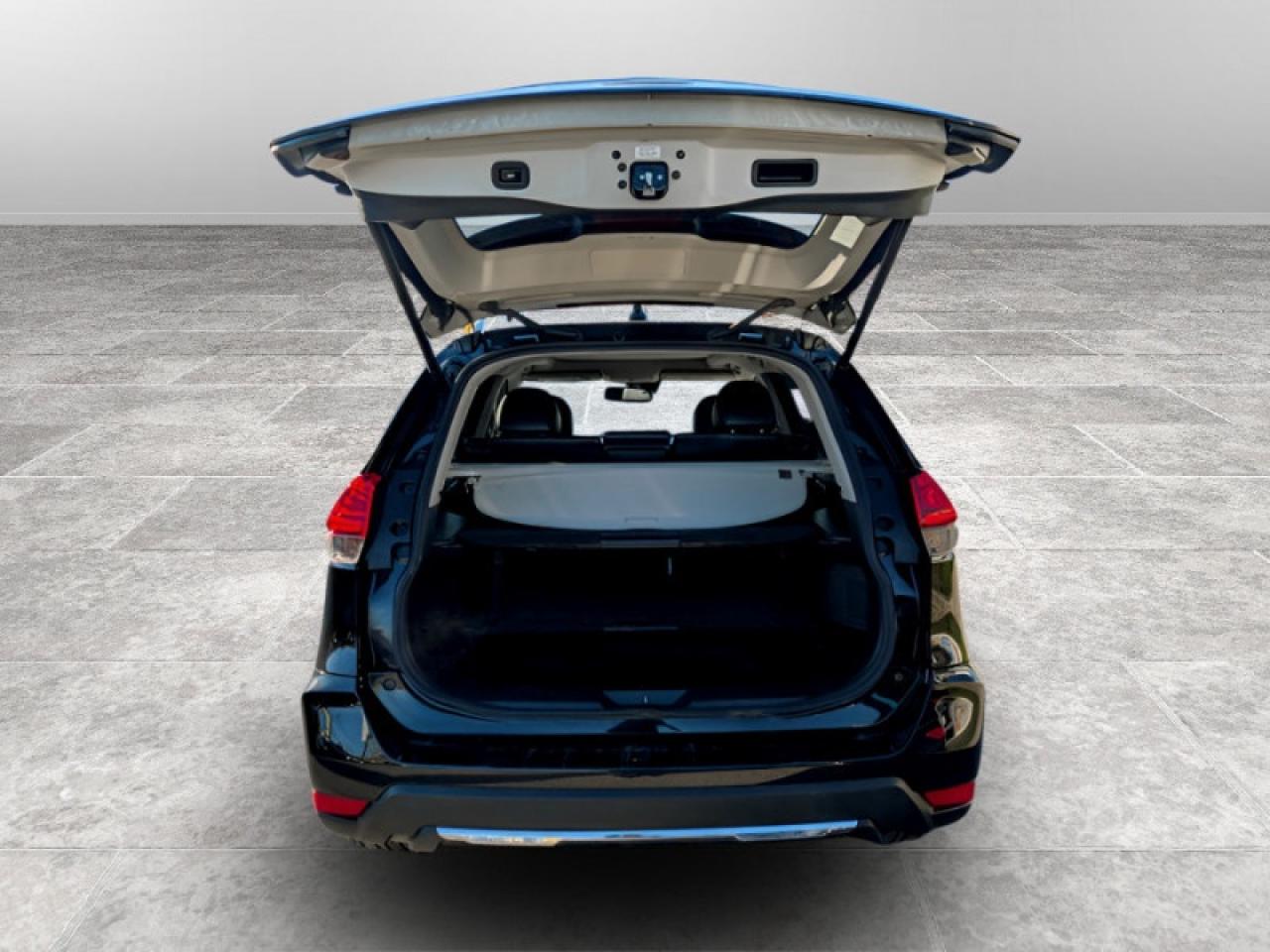 2017 Nissan Rogue SL Platinum  **360 CAM - PANO ROOF** Photo