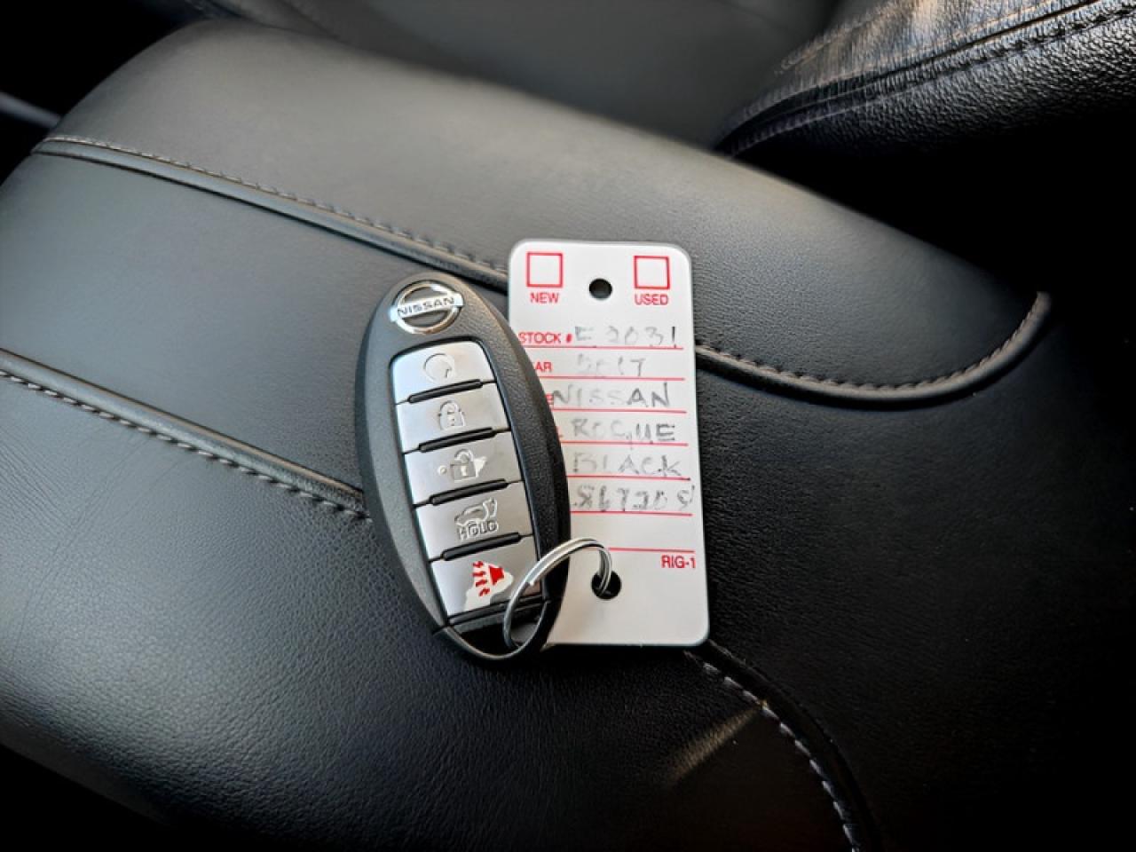 2017 Nissan Rogue SL Platinum  **360 CAM - PANO ROOF** Photo