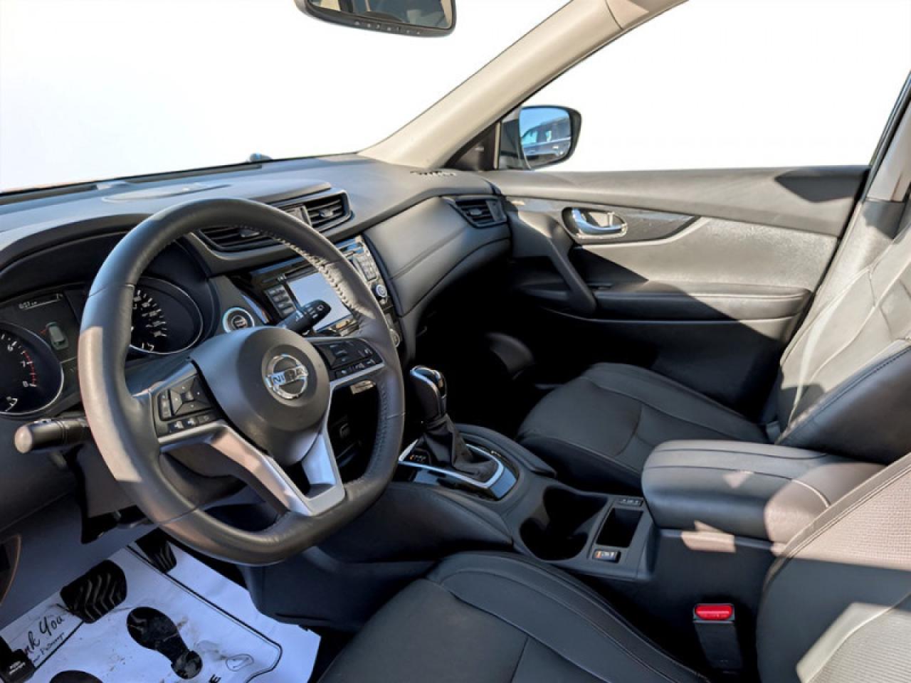 2017 Nissan Rogue SL Platinum  **360 CAM - PANO ROOF** Photo