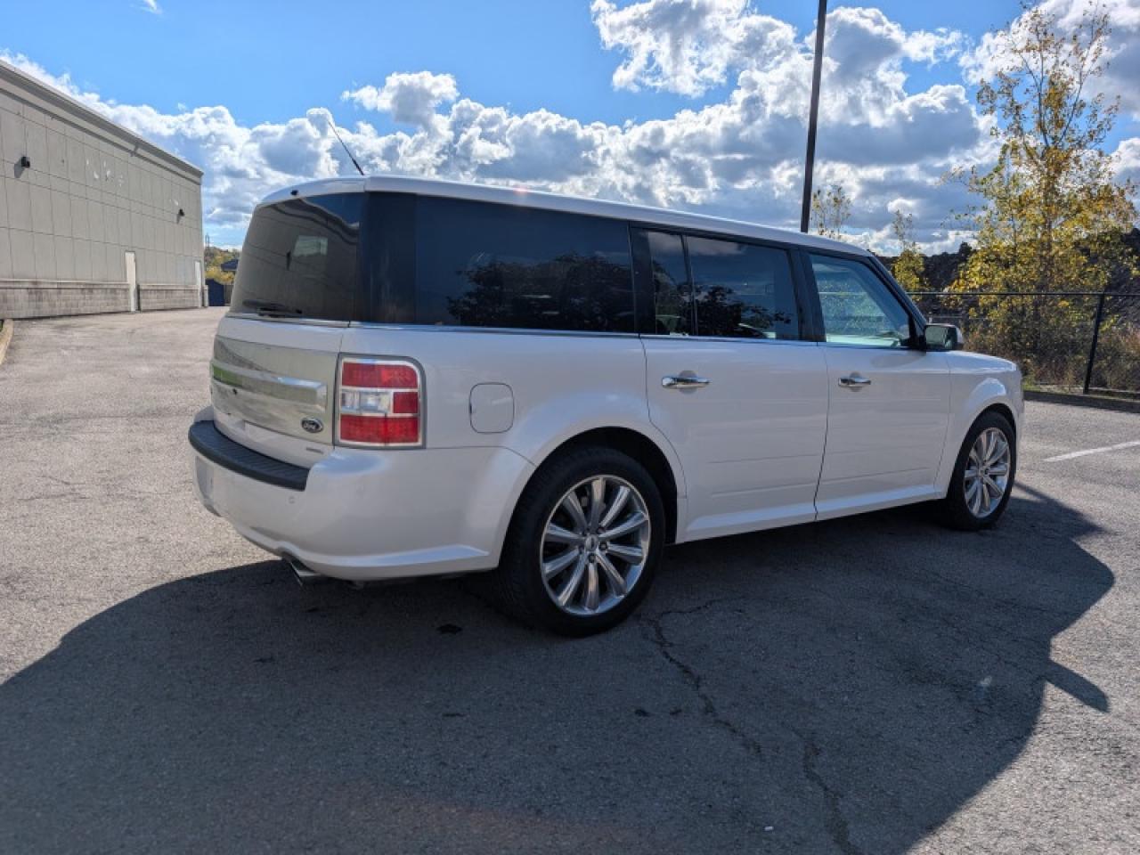 2016 Ford Flex Limited  **VISTA ROOF - EQUIP. 303A** Photo4