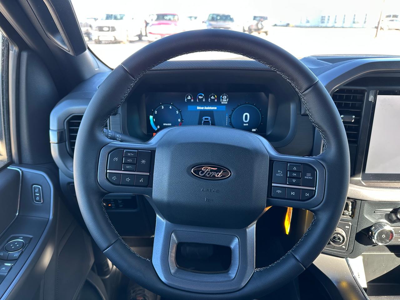 2025 Ford F-150 XLT 4WD SuperCrew 5.5' Box Photo5