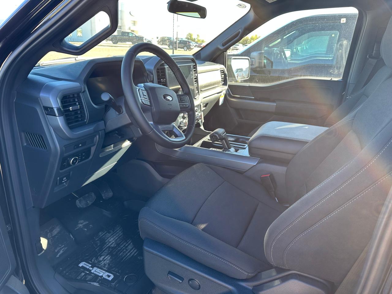 2025 Ford F-150 XLT 4WD SuperCrew 5.5' Box 301A Photo3