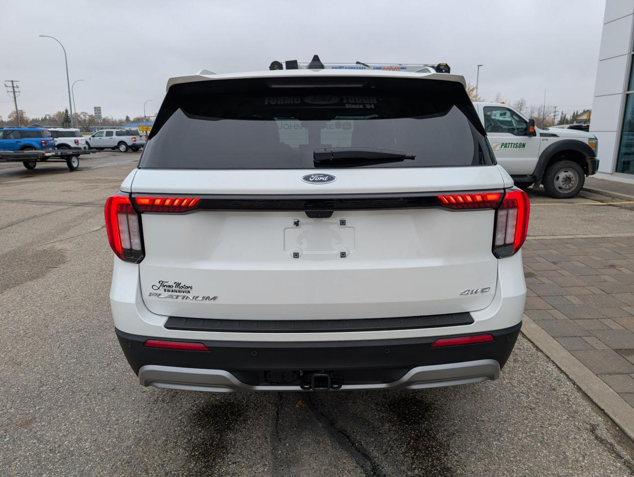 2025 Ford Explorer Platinum Photo5
