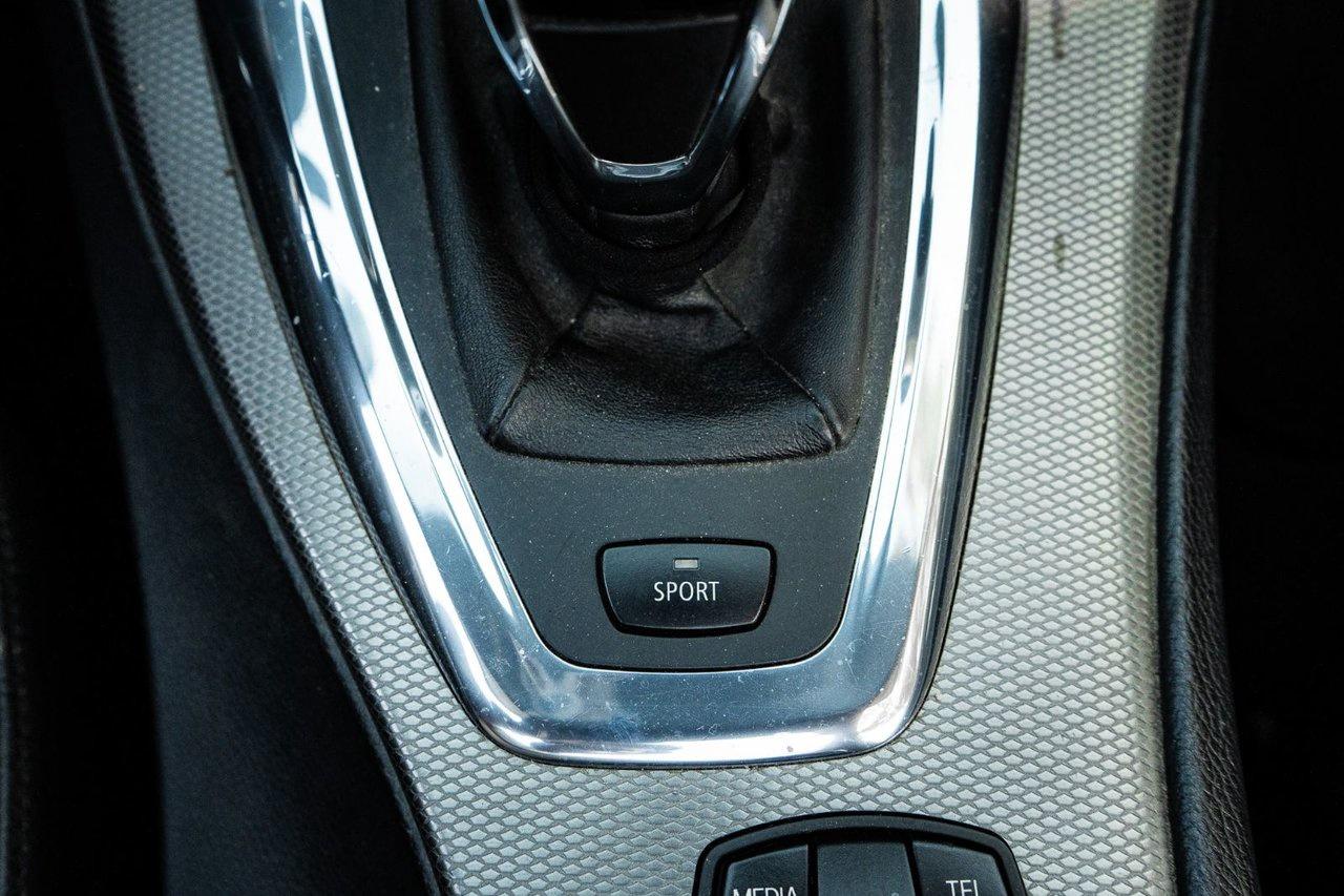 2013 BMW 3 Series 335is Photo