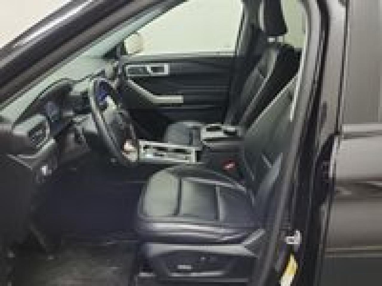 2021 Ford Explorer XLT Photo5