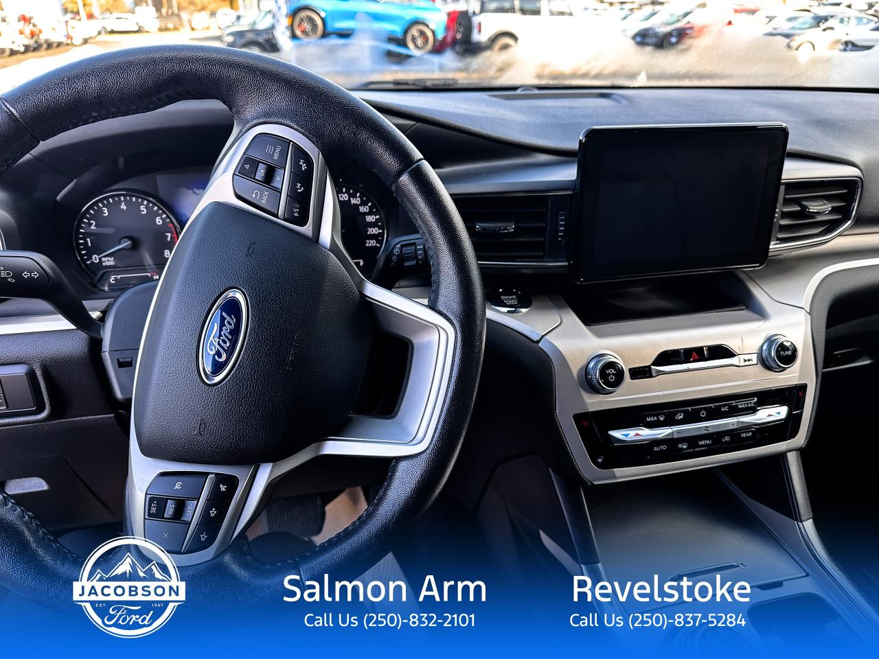 2021 Ford Explorer XLT Photo5