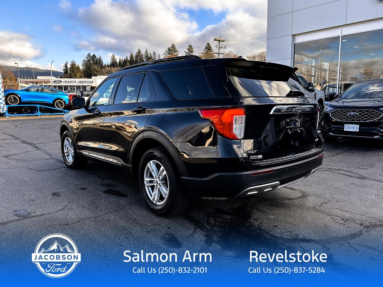 2021 Ford Explorer XLT Photo5