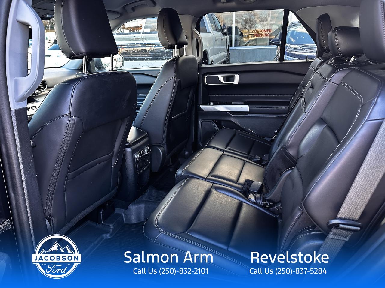 2021 Ford Explorer XLT Photo5