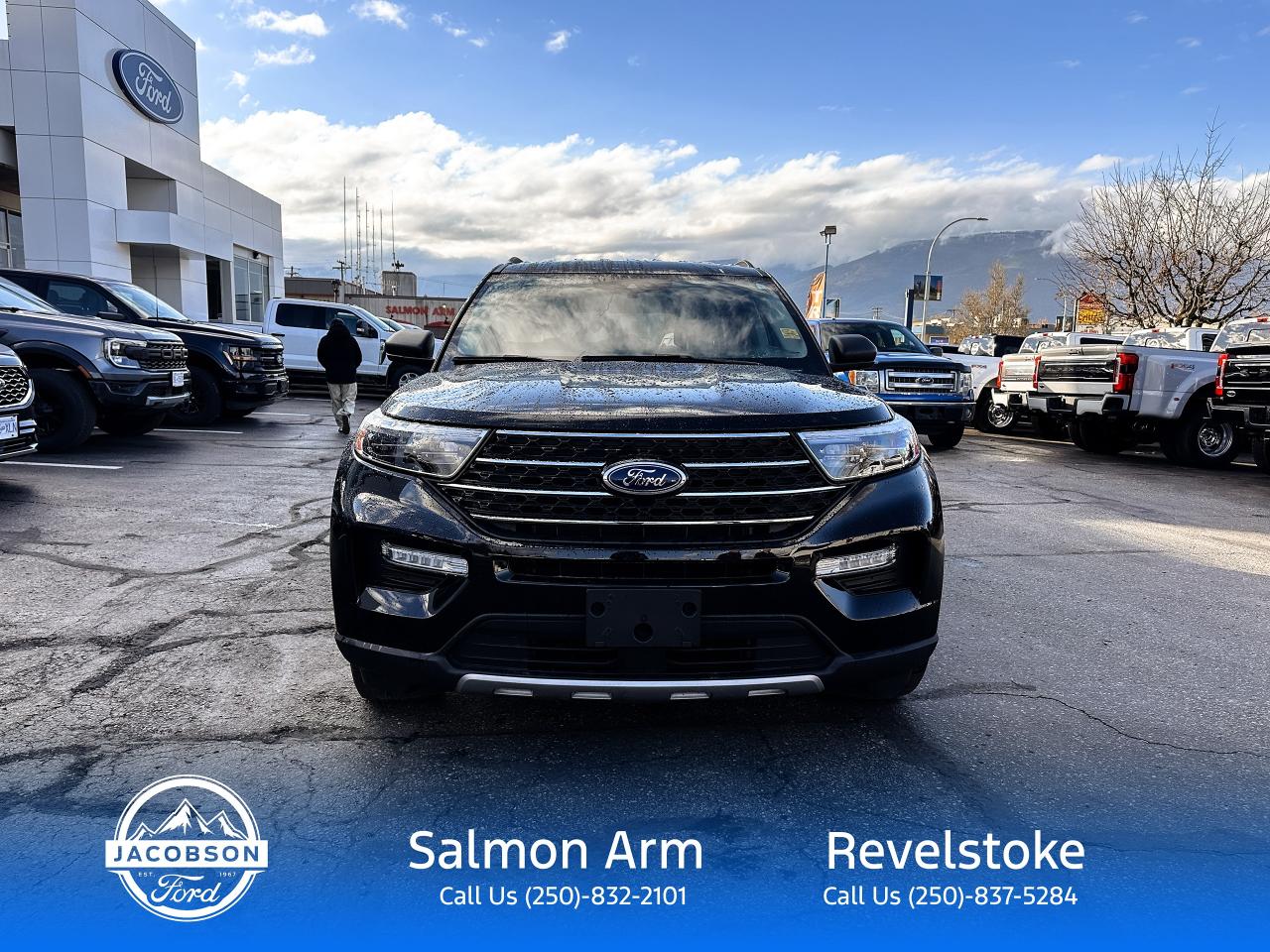 2021 Ford Explorer XLT Photo5