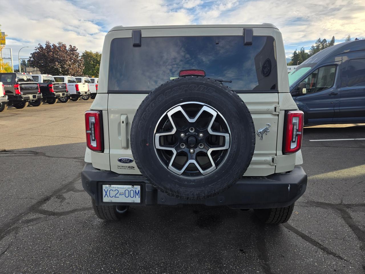 2025 Ford Bronco Outer Banks Photo5