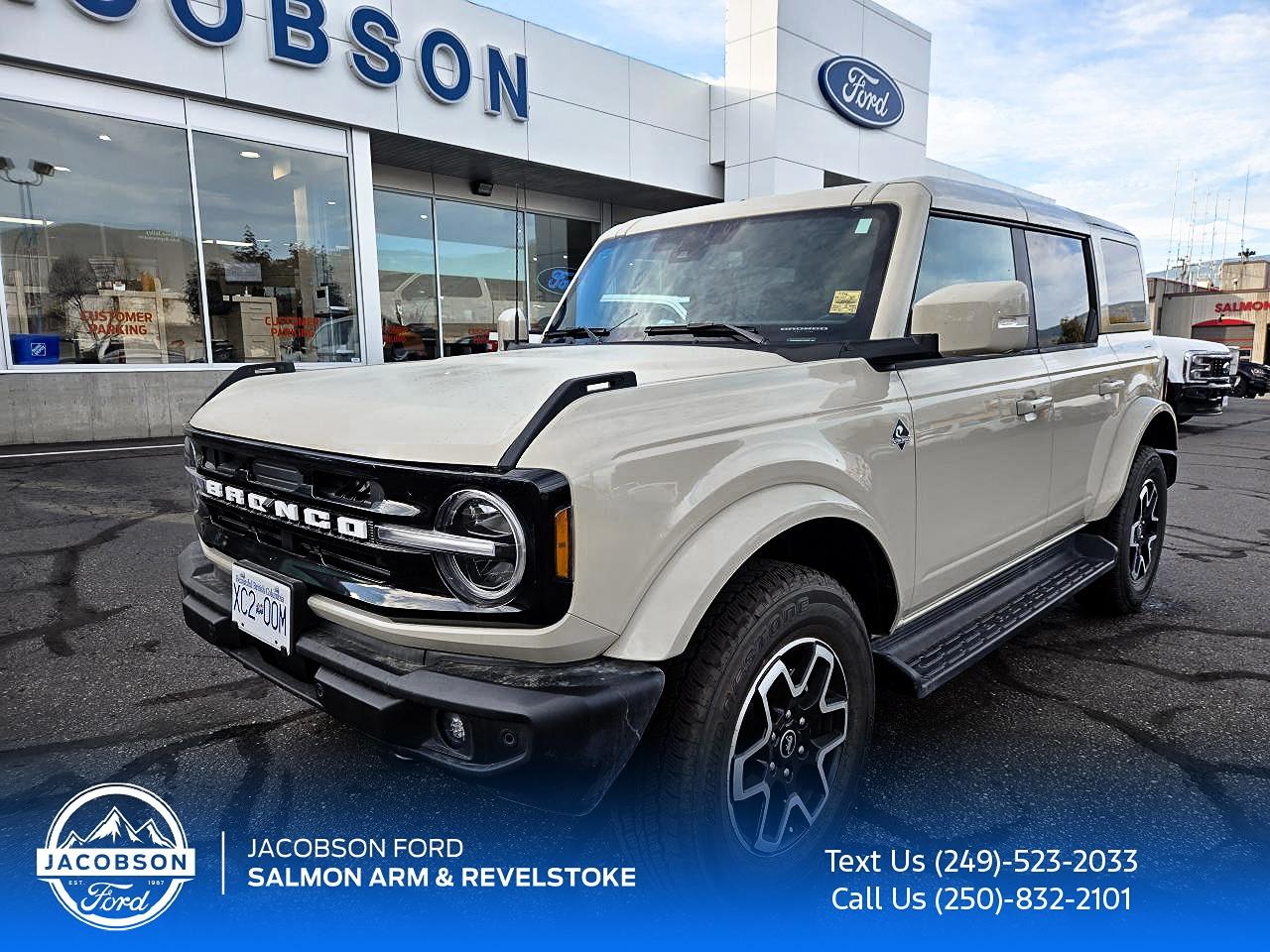 2025 Ford Bronco Outer Banks Photo0