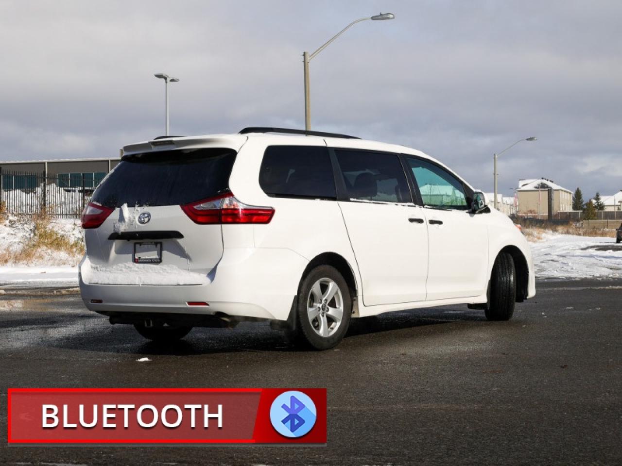 2018 Toyota Sienna 7-Passenger  GREAT PRICE Photo
