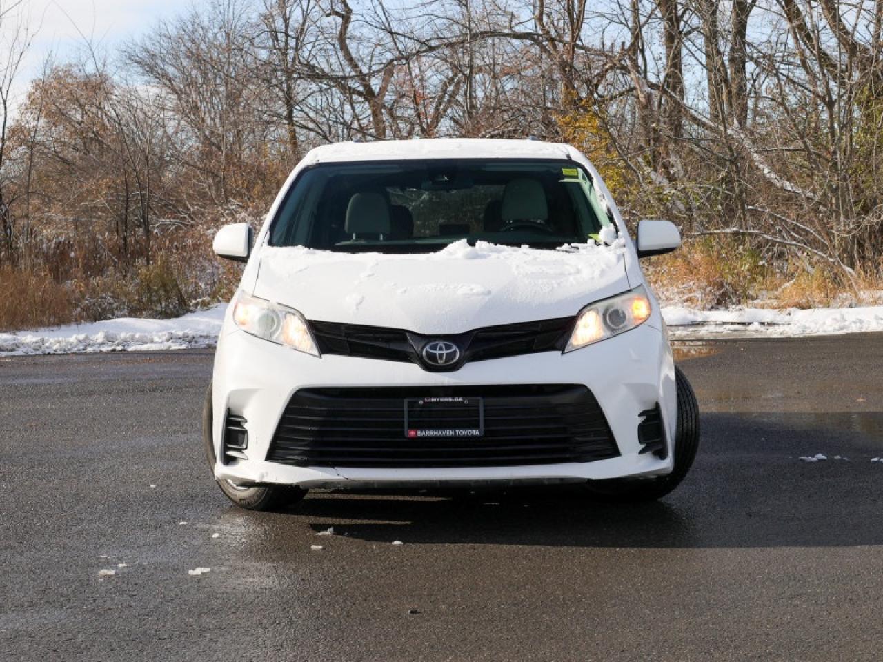 2018 Toyota Sienna 7-Passenger  GREAT PRICE Photo