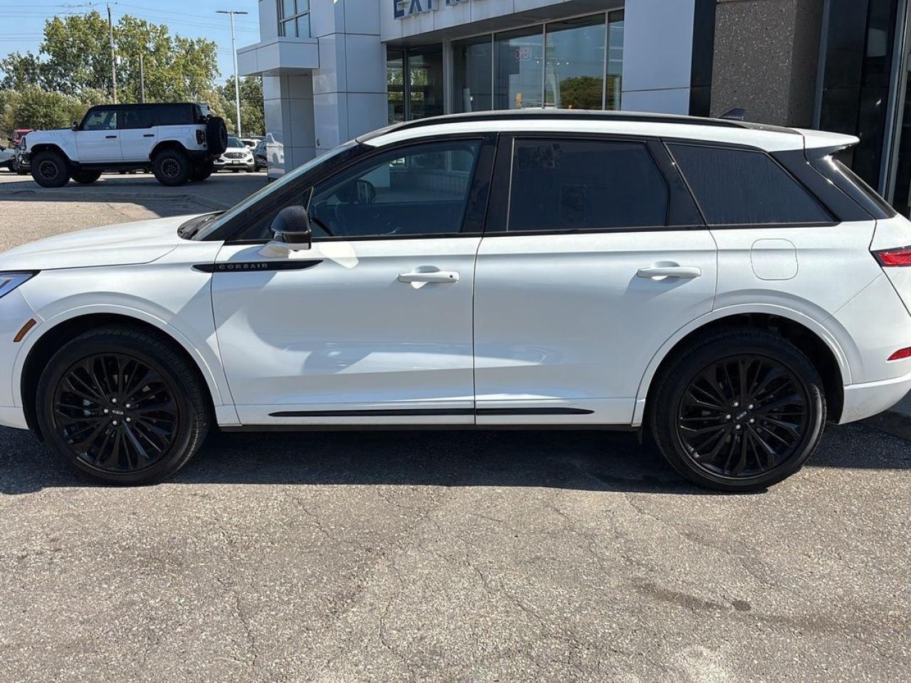 2025 Lincoln Corsair Reserve Photo5