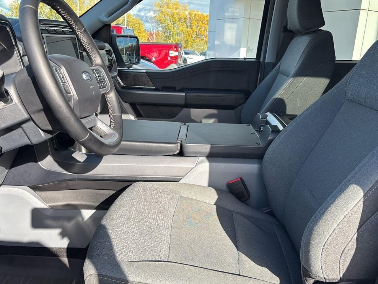 2024 Ford F-150 Lightning XLT, STANDARD RANGE BATTERY, REAR CAMERA! Photo