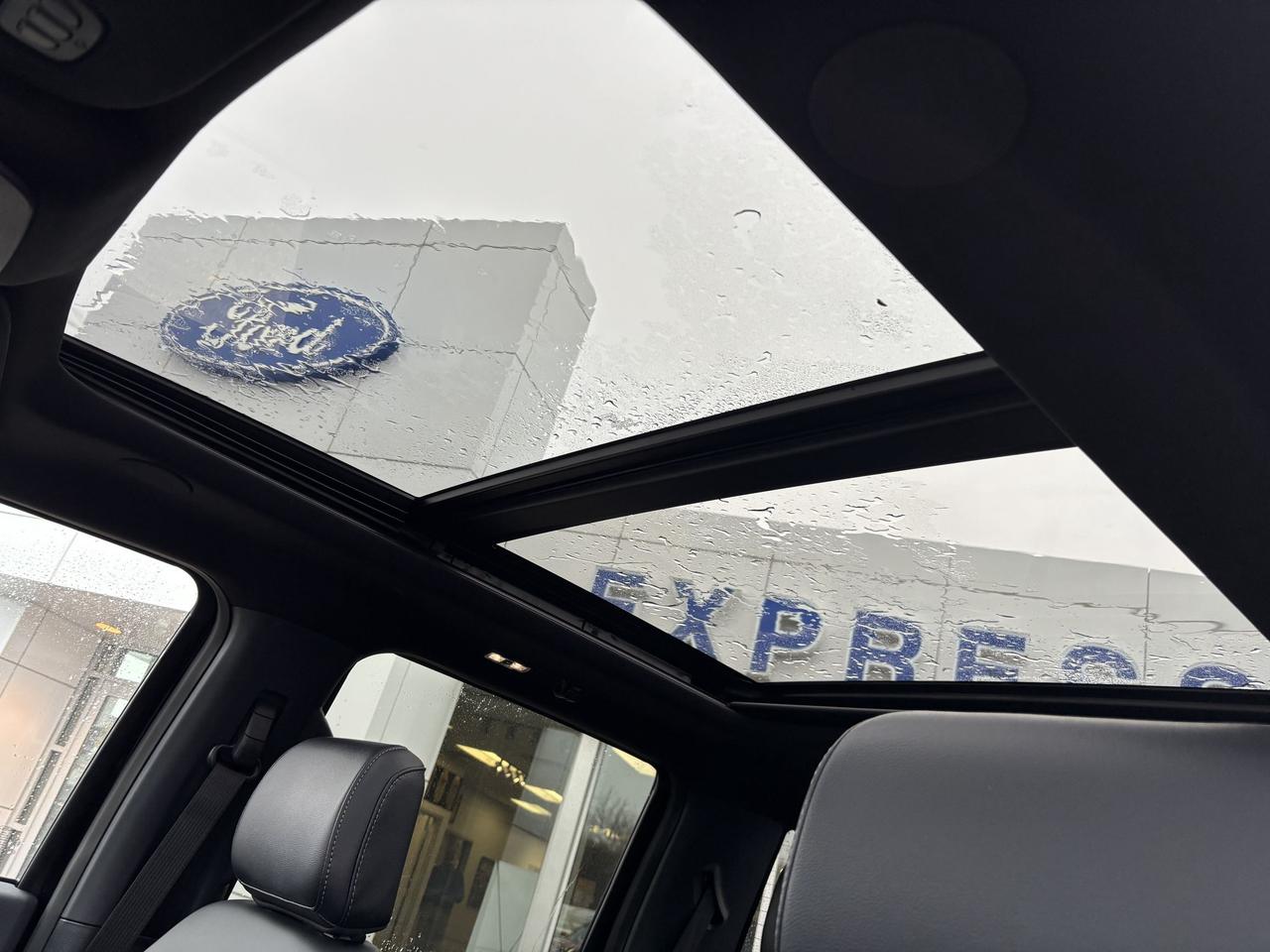 2025 Ford F-150 LARIAT 502A, 3.5LHEV, ROOF, BLACK PACKAGE, 20"RIMS Photo