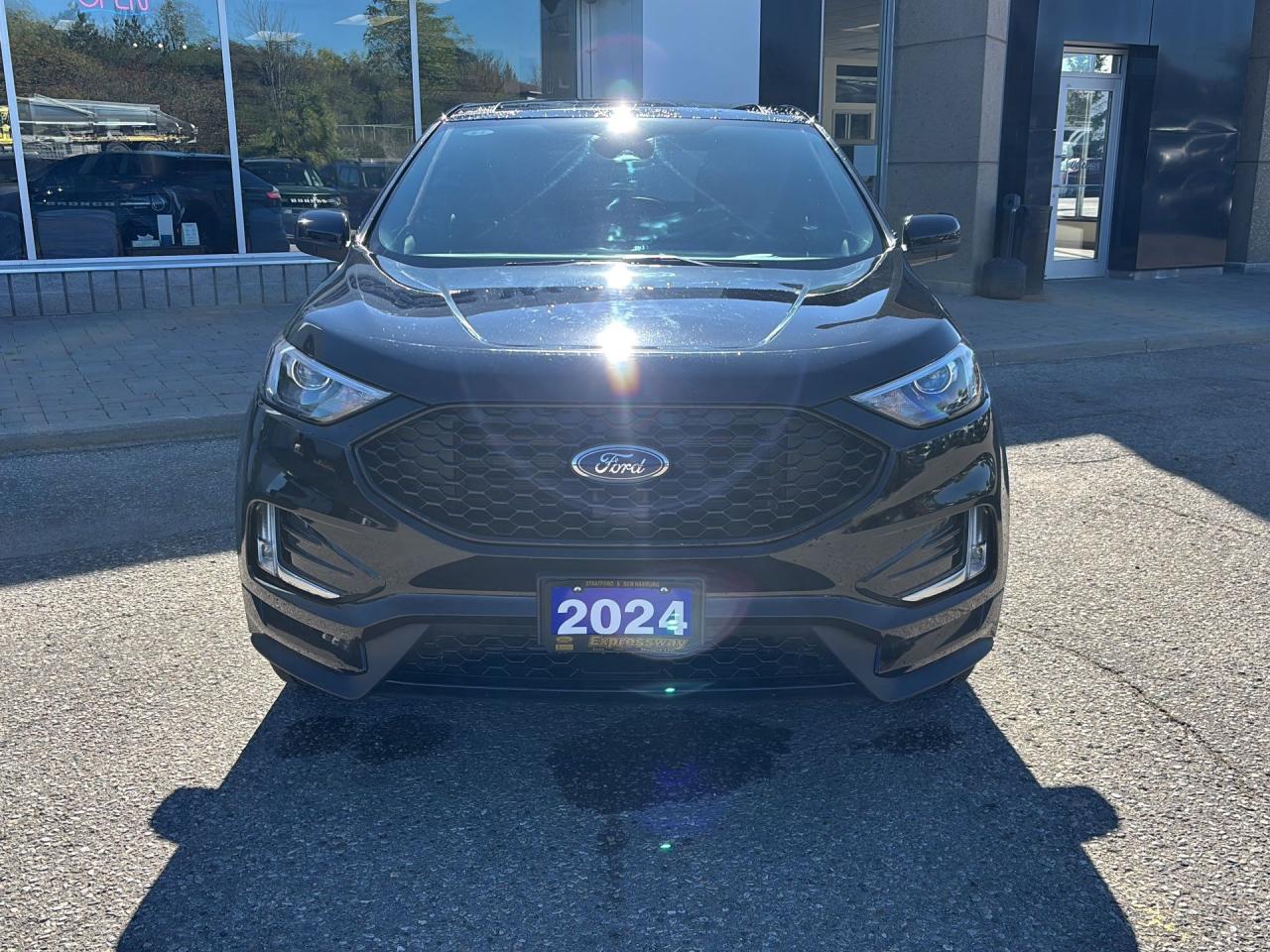 2024 Ford Edge ST Line Photo
