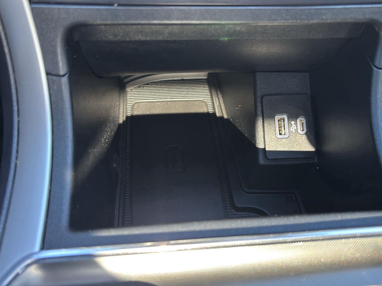 2024 Ford Edge ST Line Photo5