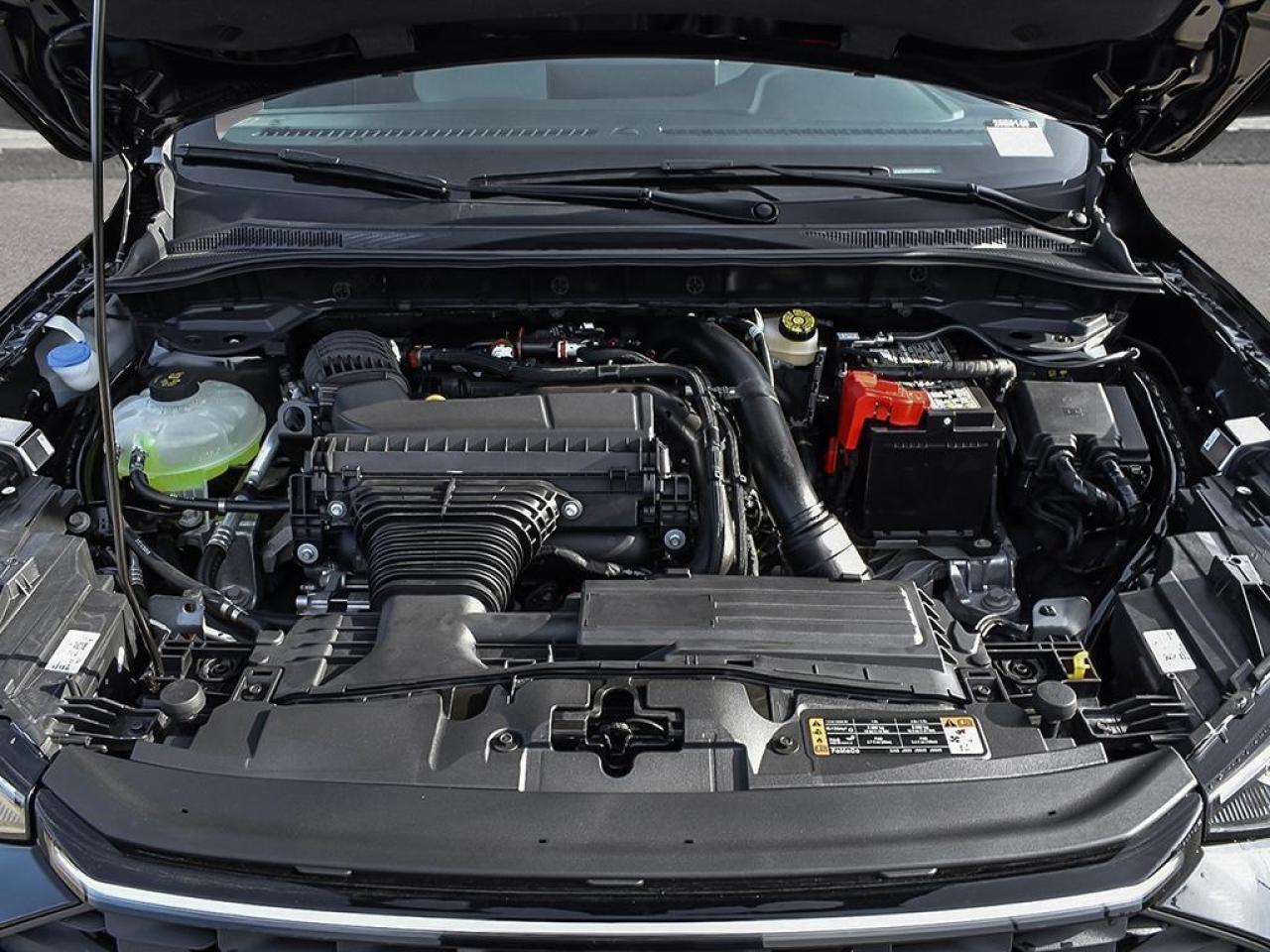 2026 Chevrolet Traverse LT Photo2