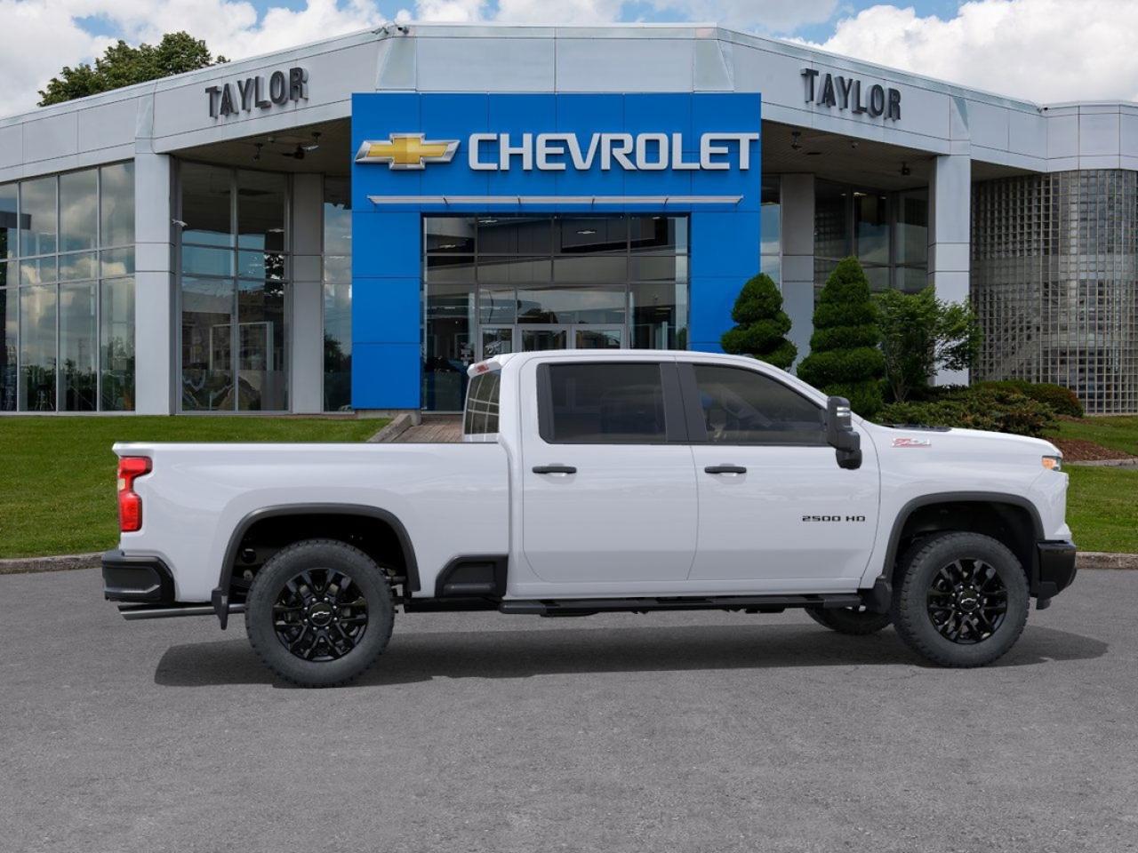 2026 Chevrolet Silverado 2500 HD Custom Photo4