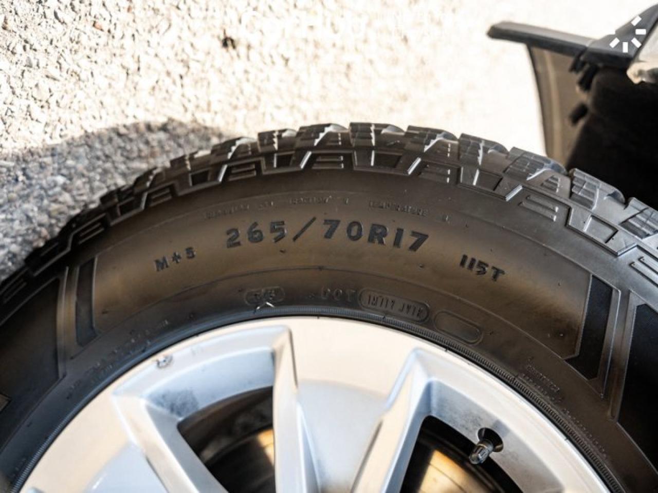 2024 Chevrolet Silverado 1500 Work Truck 140" V8 Backup Cam Bluetooth Apple CarPlay Android Auto Photo