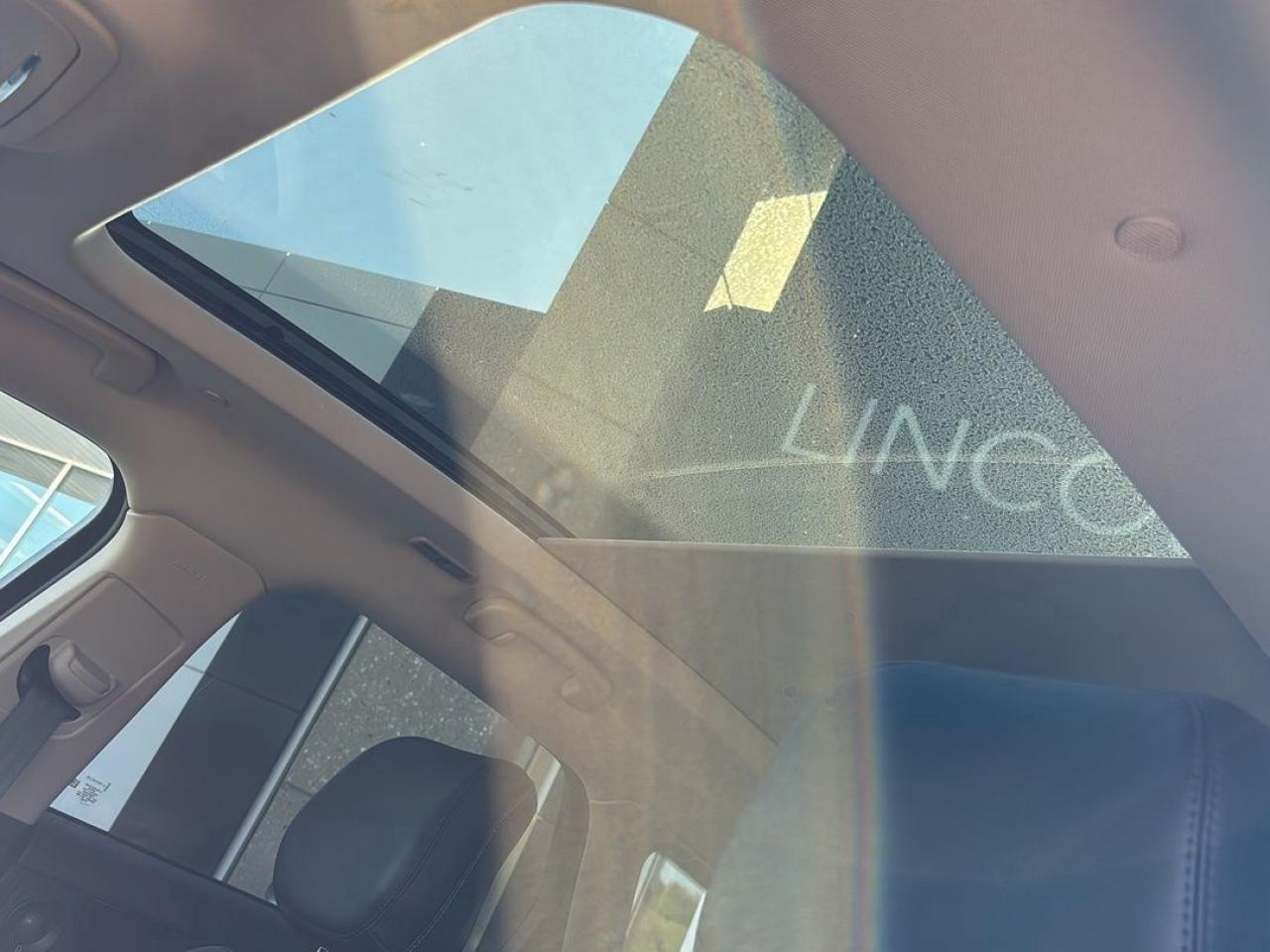 2025 Lincoln Corsair RESERVE, AWD, 2L JET PACK, HEADS-UP DISPLAY, 20'S! Photo