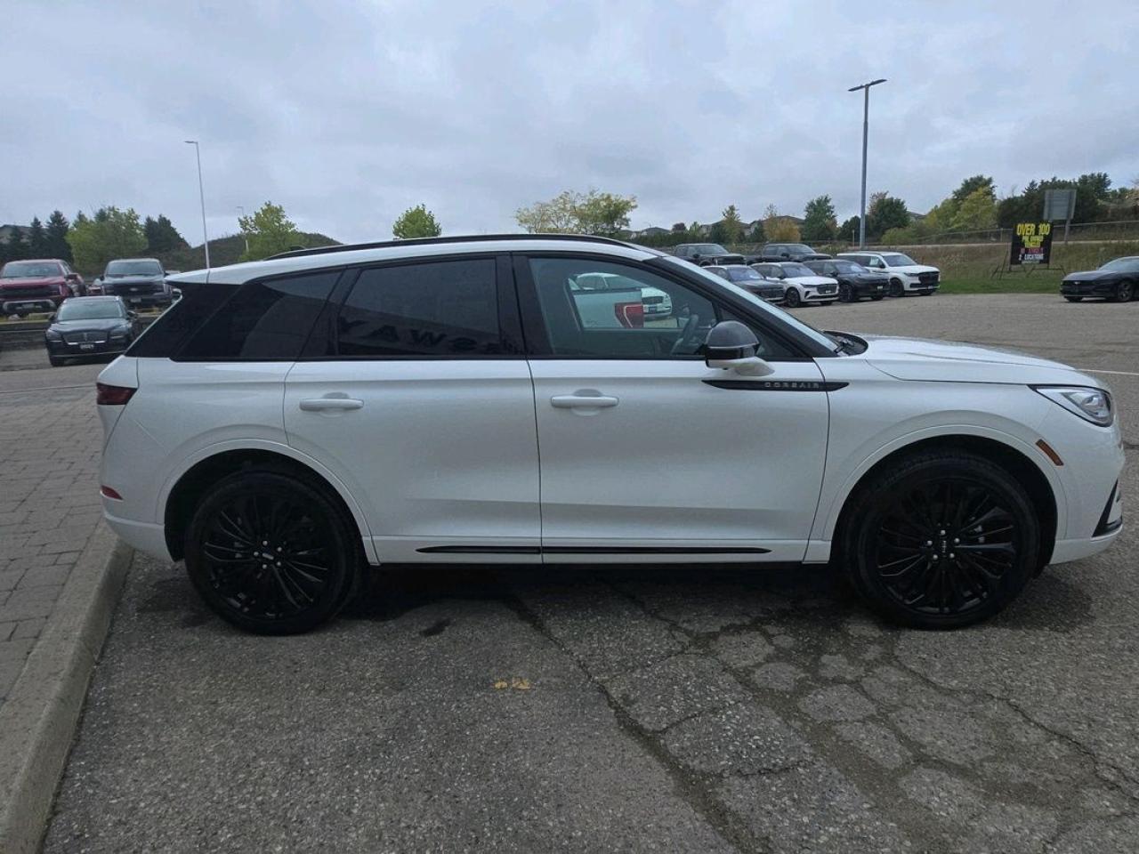 2025 Lincoln Corsair RESERVE, AWD, 2L JET PACK, HEADS-UP DISPLAY, 20'S! Photo