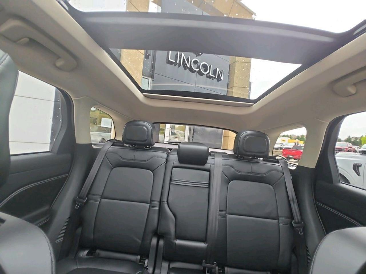 2025 Lincoln Corsair RESERVE, AWD, 2L JET PACK, HEADS-UP DISPLAY, 20'S! Photo