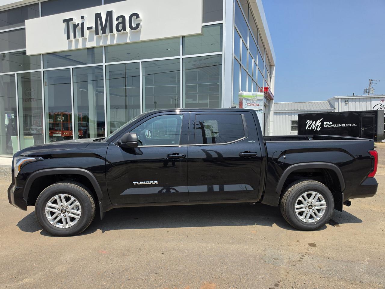 2026 Toyota Tundra SR5 Photo1