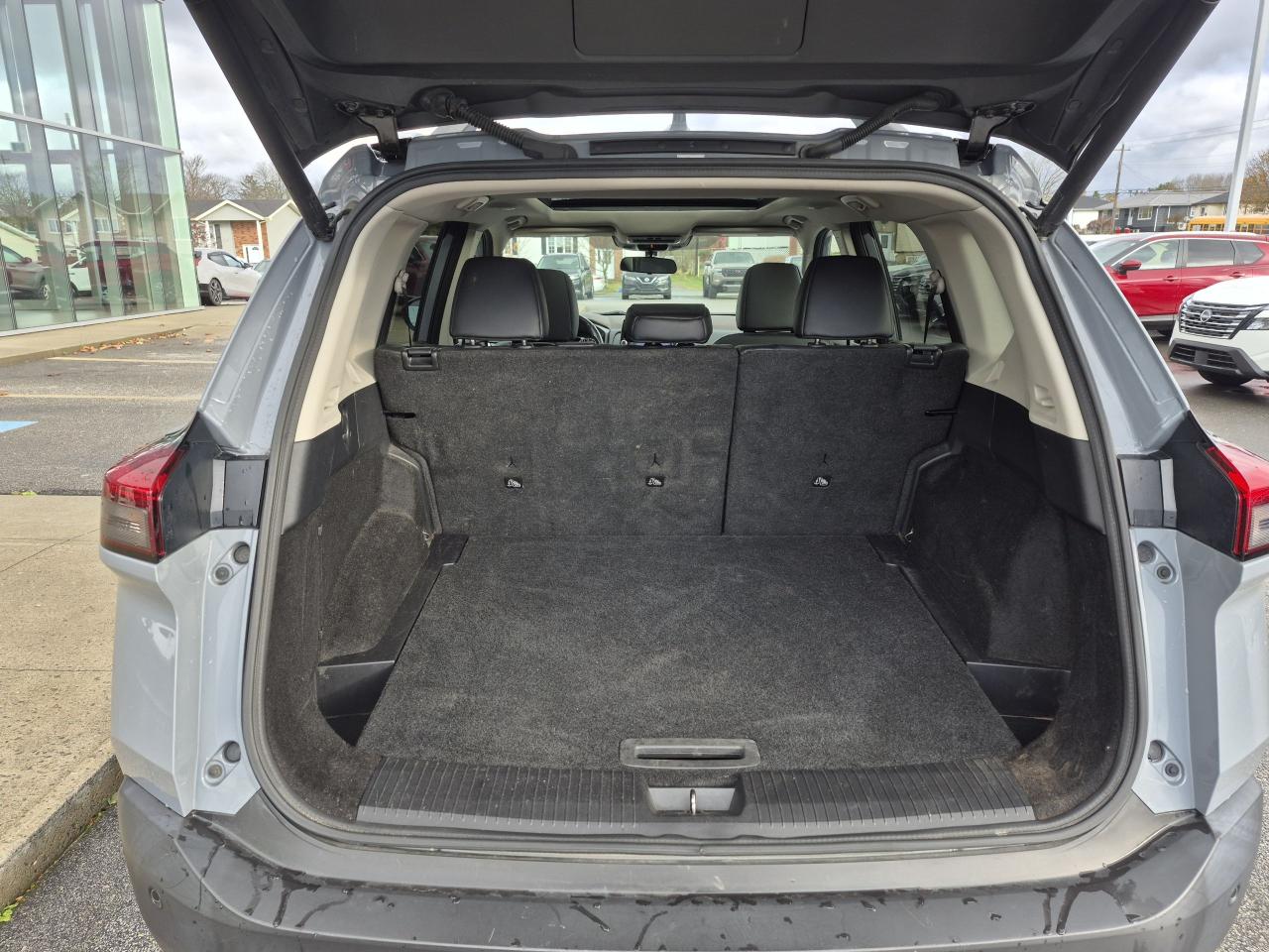 2021 Nissan Rogue SV PREMIUM Photo16