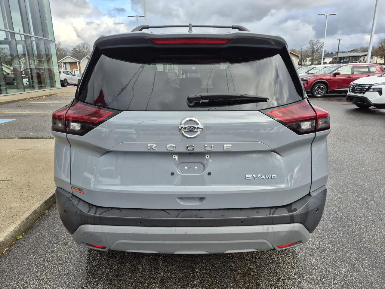 2021 Nissan Rogue SV PREMIUM Photo4