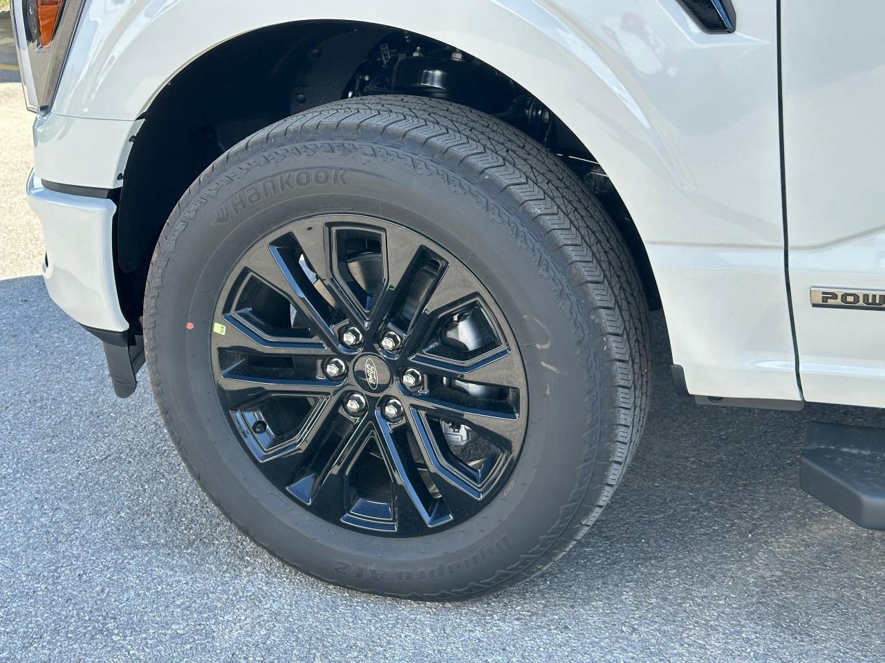 2025 Ford F-150 Lariat 4WD SuperCrew 5.5' Box Photo