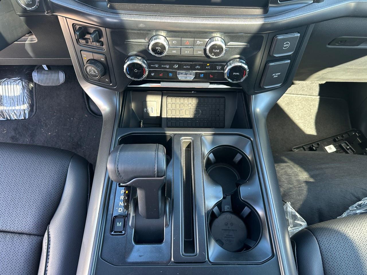 2025 Ford F-150 Lariat 4WD SuperCrew 5.5' Box Photo