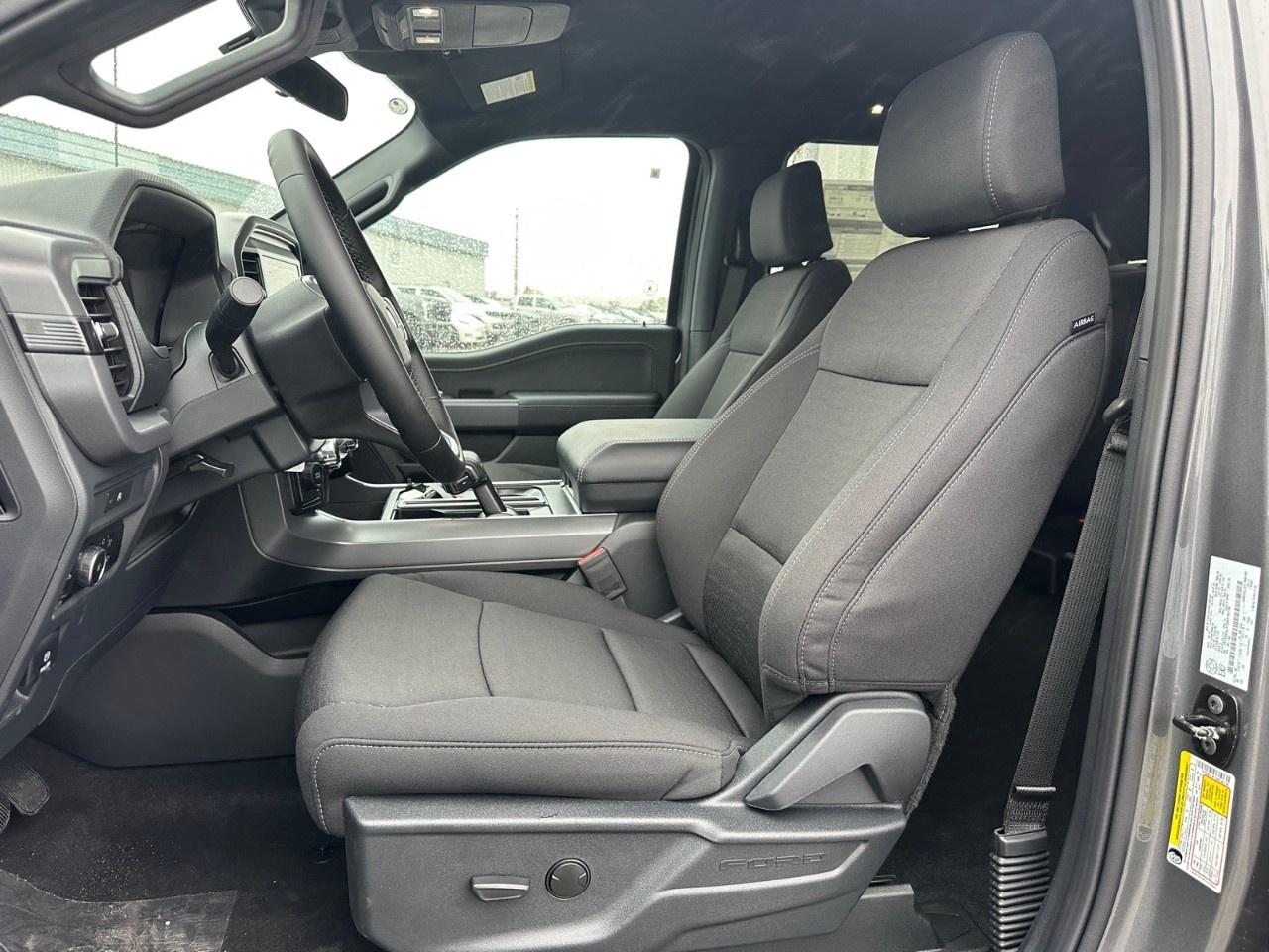 2025 Ford F-150 XLT 4WD SuperCrew 5.5' Box Photo