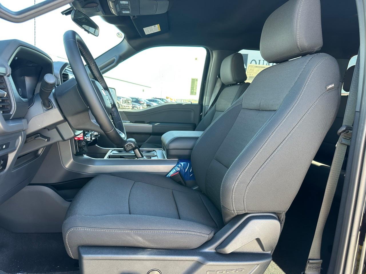 2025 Ford F-150 XLT 4WD SuperCrew 5.5' Box Photo