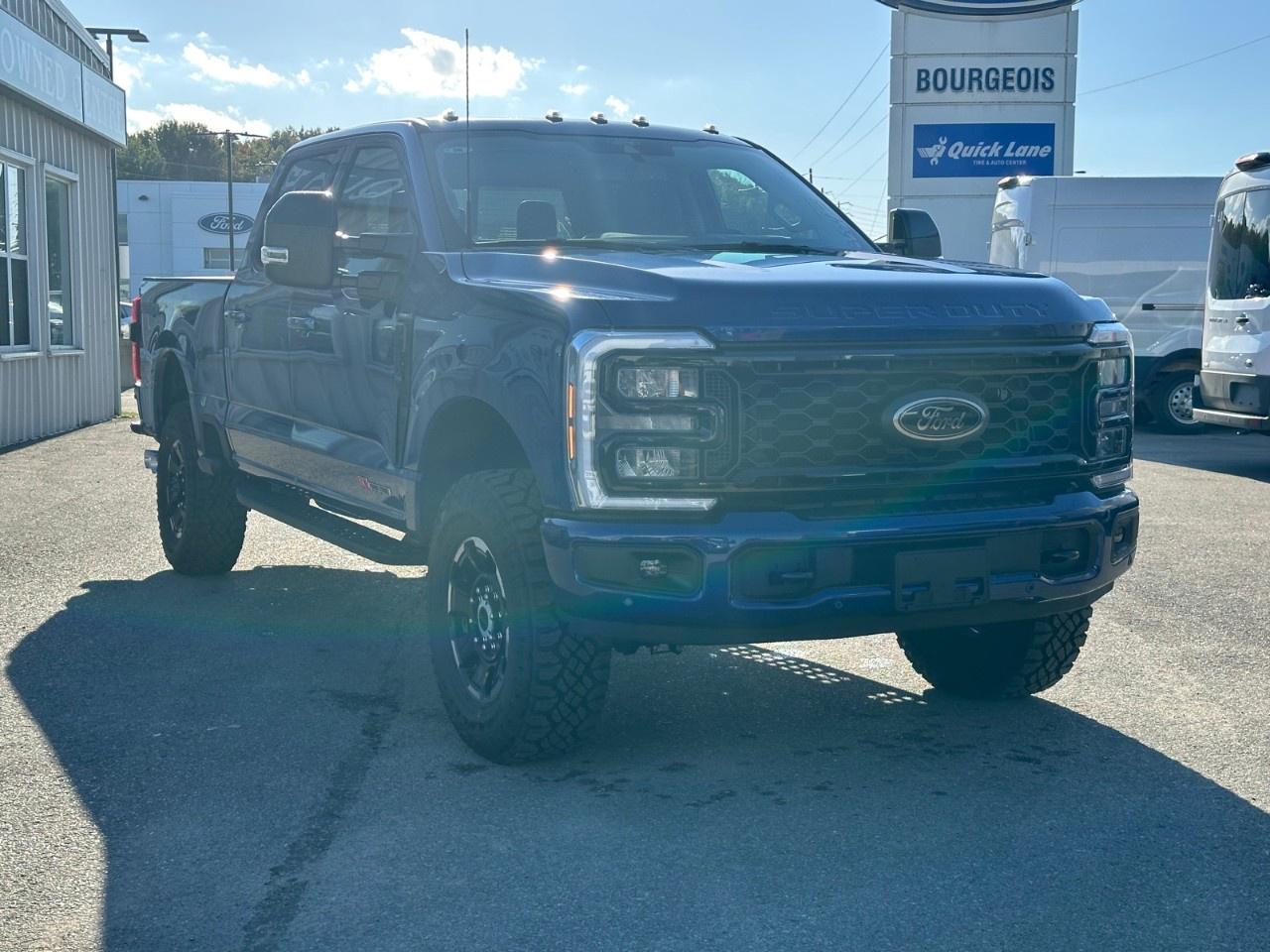 2026 Ford F-250 Super Duty SRW LARIAT 4WD CREW CAB 6.75' BOX Photo3