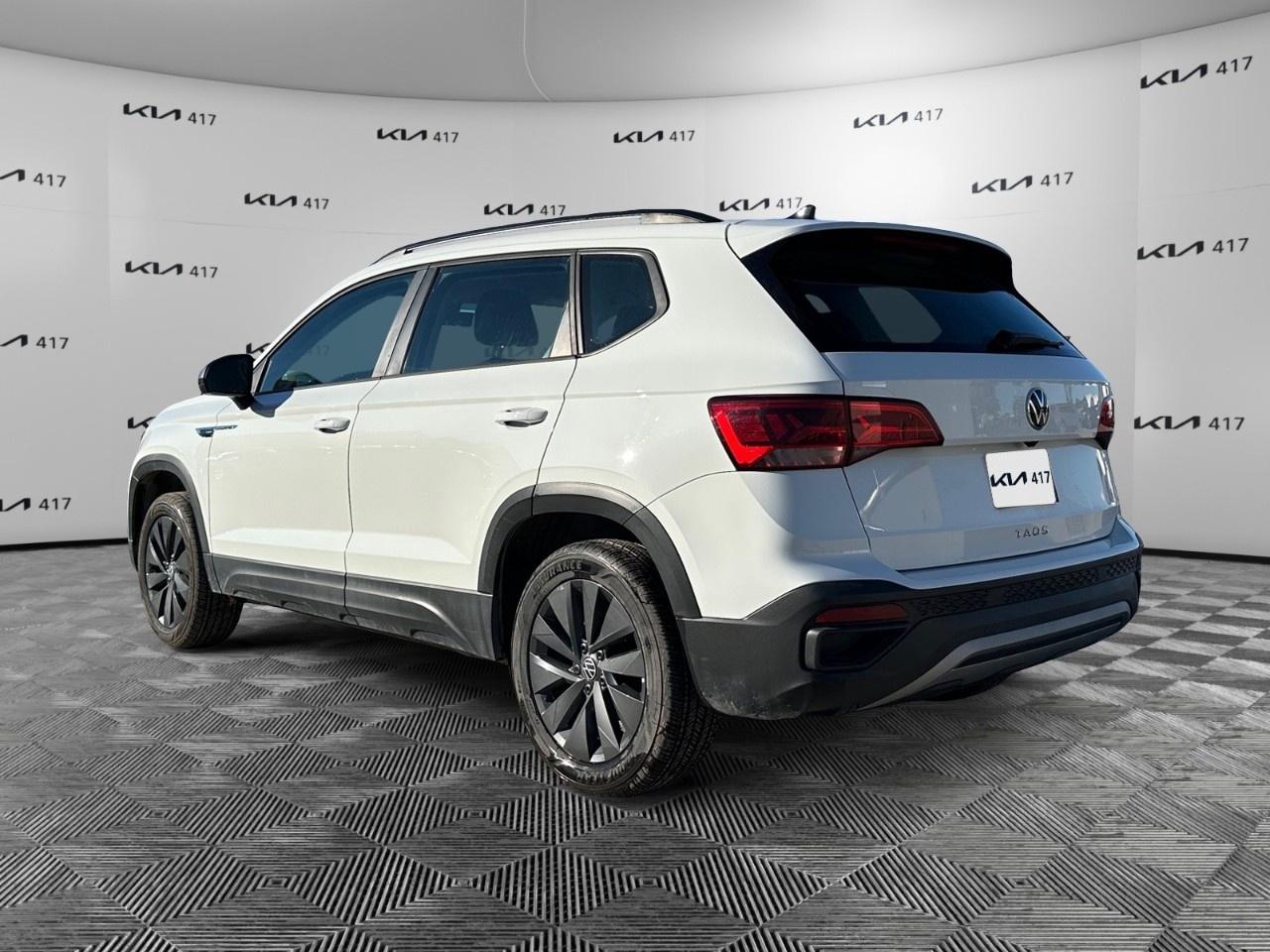 2024 Volkswagen Taos Trendline FWD Photo2