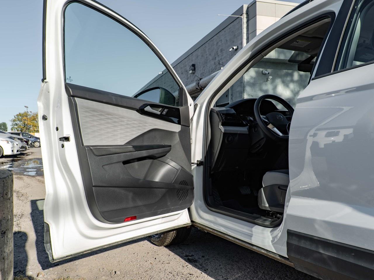 2024 Volkswagen Taos Trendline FWD Photo