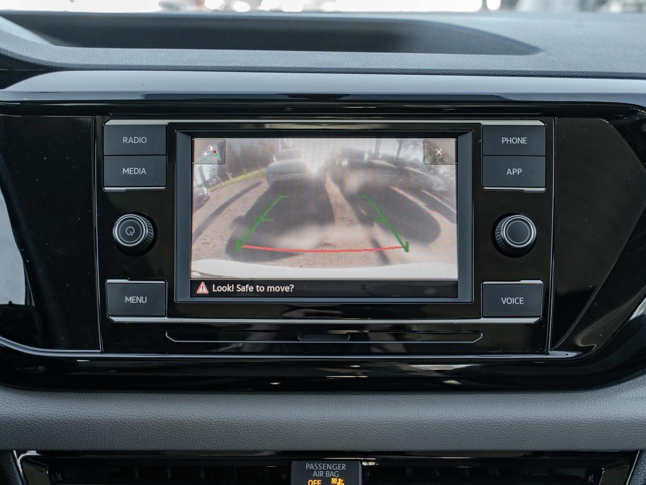 2024 Volkswagen Taos Trendline FWD Photo