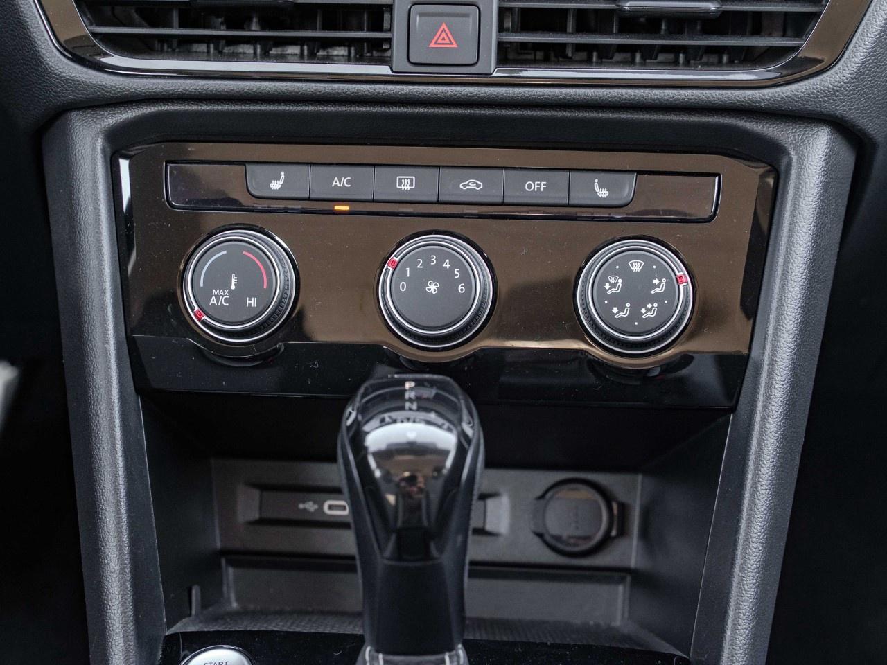 2024 Volkswagen Taos Trendline FWD Photo