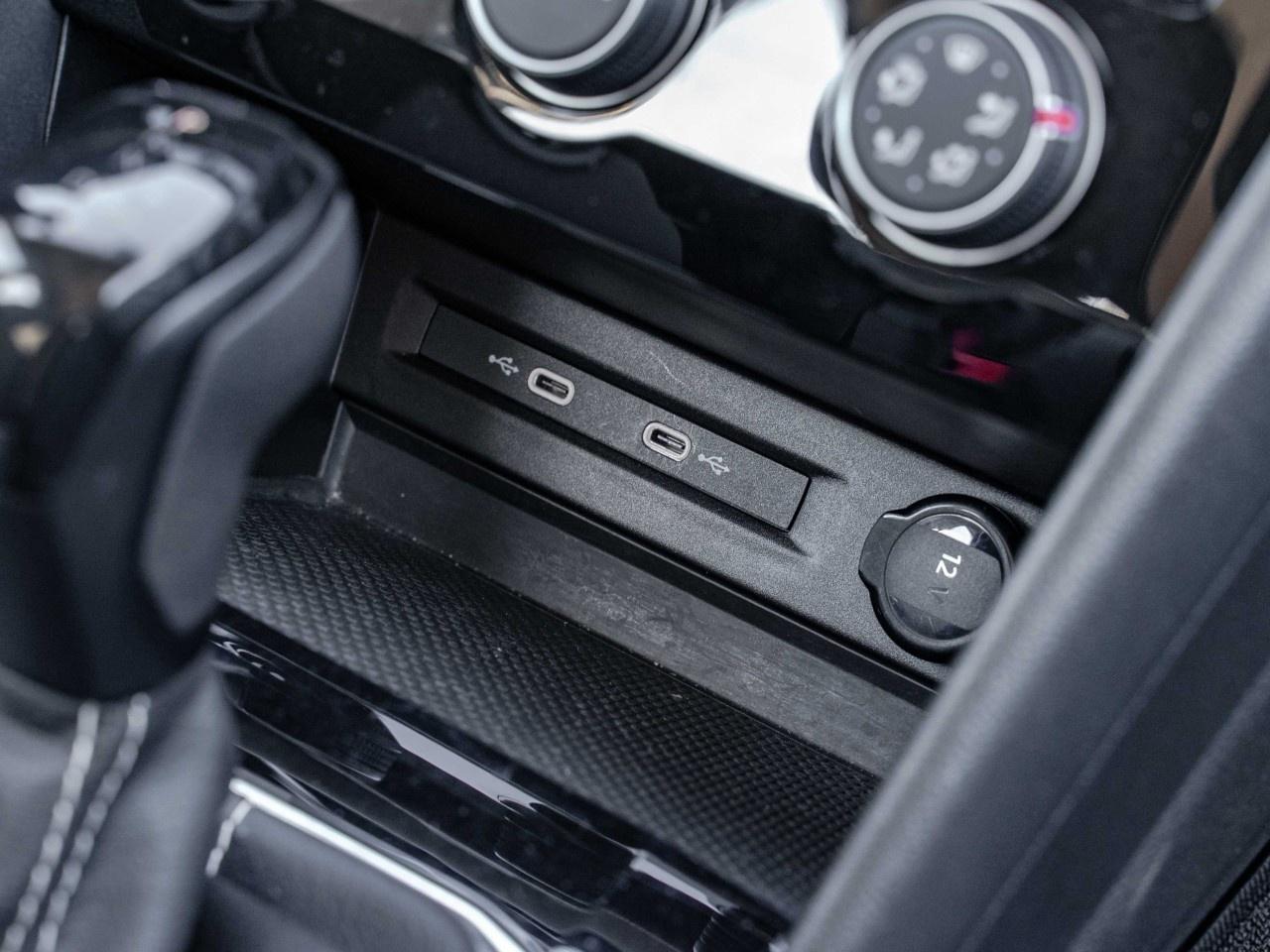 2024 Volkswagen Taos Trendline FWD Photo