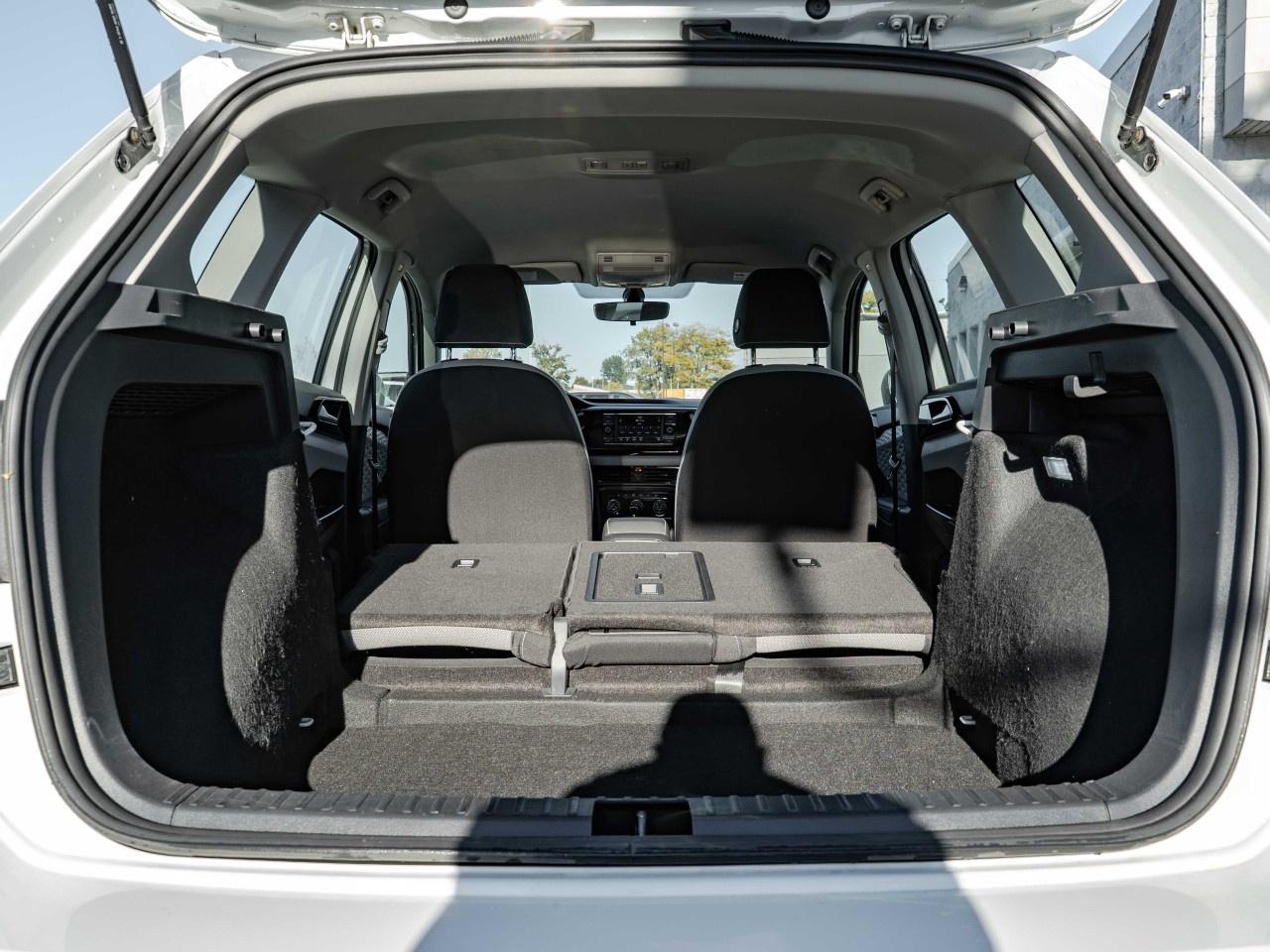 2024 Volkswagen Taos Trendline FWD Photo