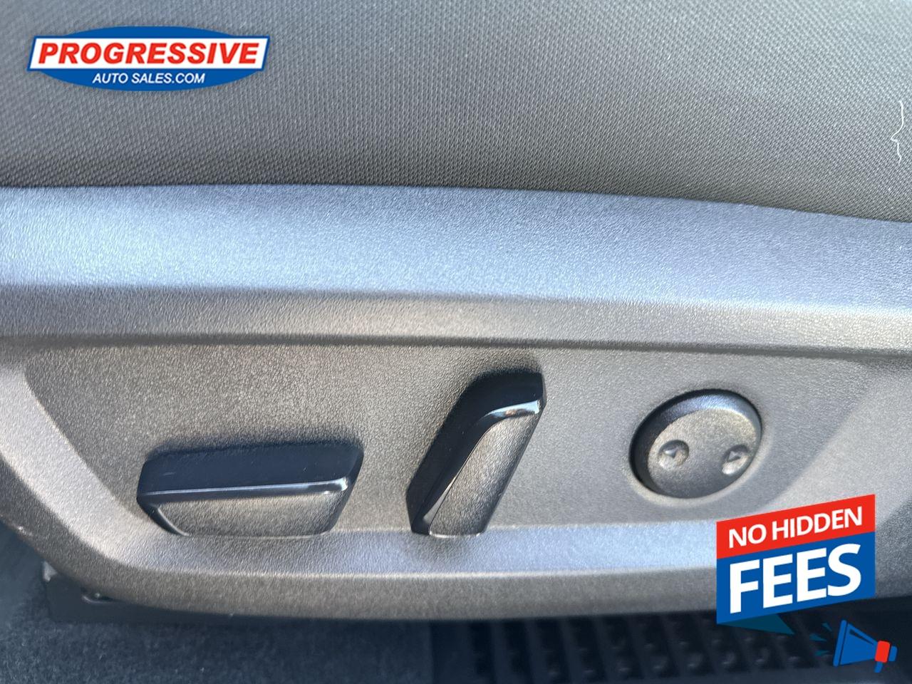 2022 Nissan Rogue SV - Moonroof -  Apple CarPlay Photo