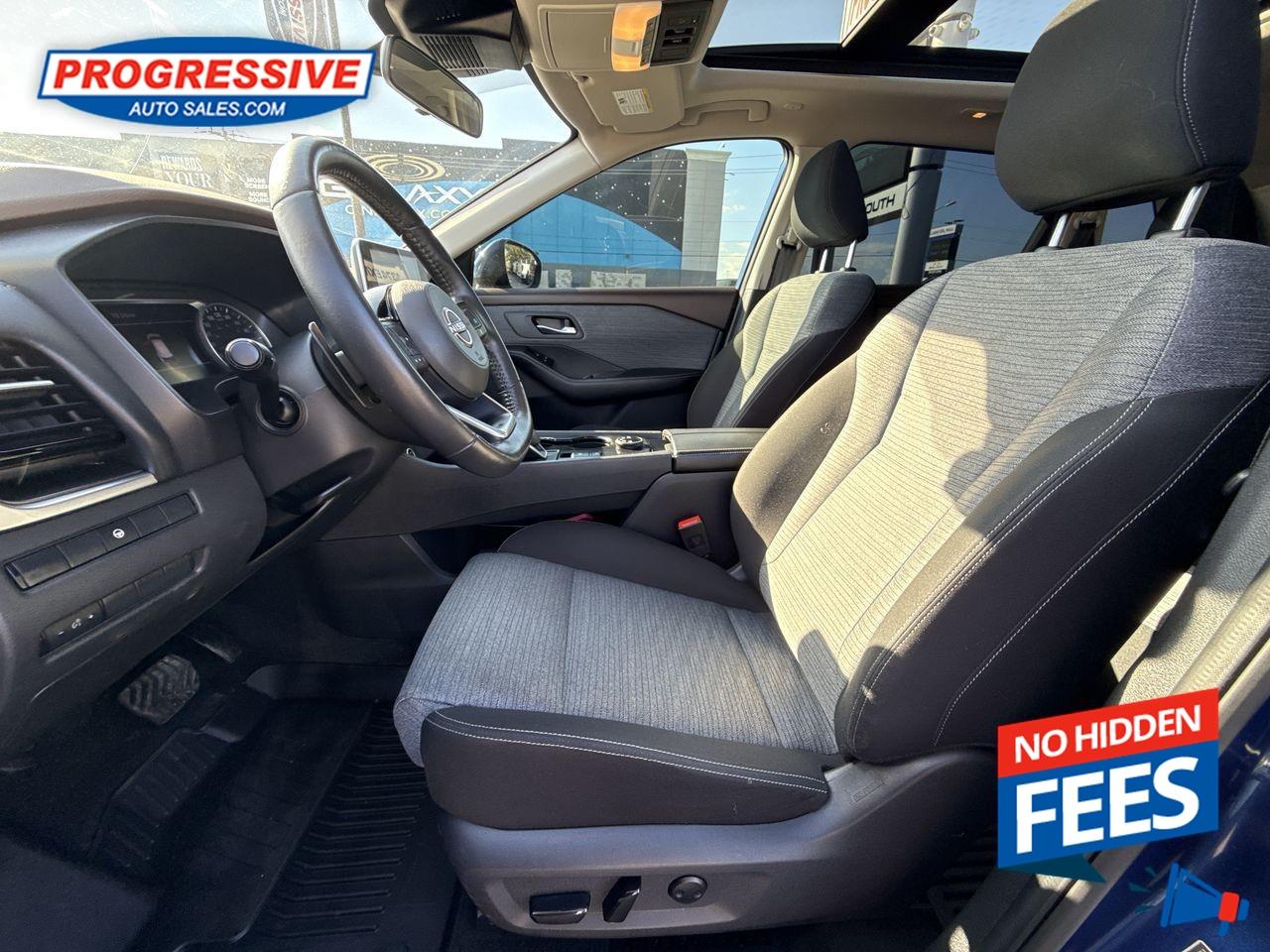 2022 Nissan Rogue SV - Moonroof -  Apple CarPlay Photo