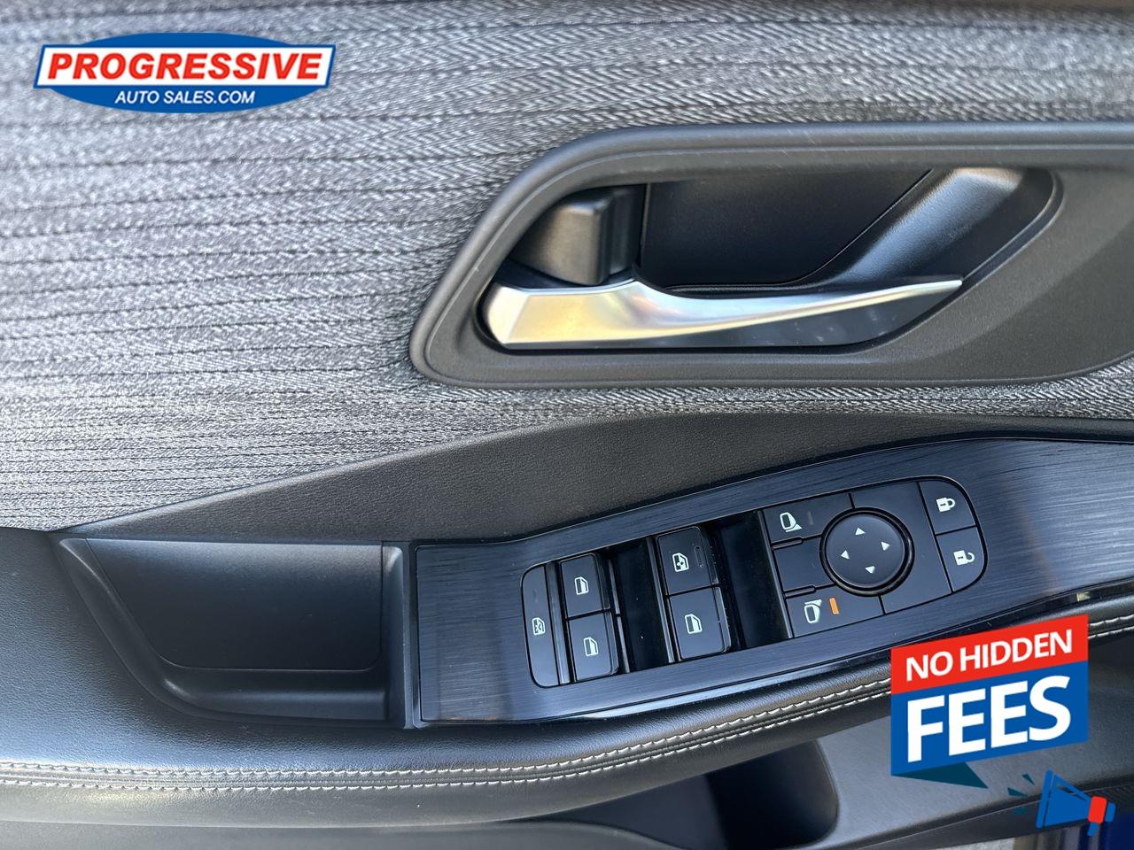 2022 Nissan Rogue SV - Moonroof -  Apple CarPlay Photo